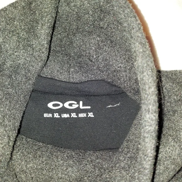 OGL Fitted Cozy Layering Women's Charcoal Turtleneck Sweater With Built-in Bra - Picture 3 of 8